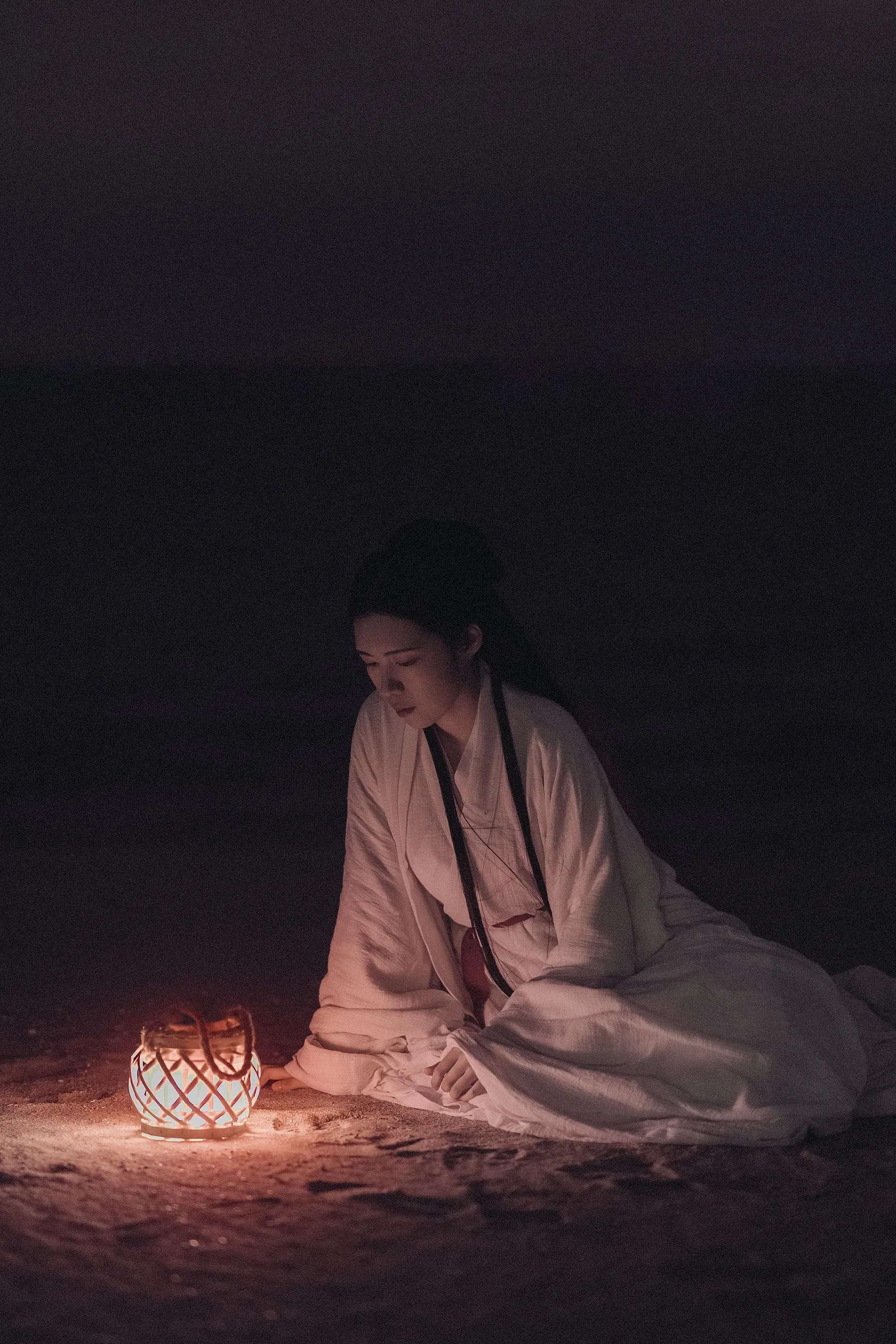 [YITUYU艺图语]2021.10.22 白衣隐 Yiyi [27P]插图7